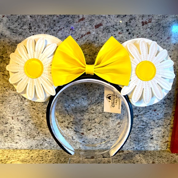 Disney Accessories - Disney Daisy Floral Minnie Mouse Ears Flowers Headband Spring White Daisy NWT